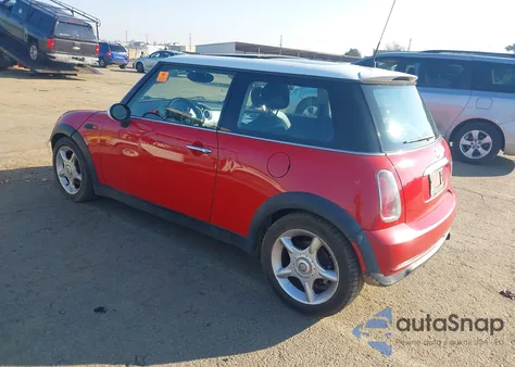 2006 Mini Cooper z USA, uszkodzony, nr VIN WMWRC33596TK65253
